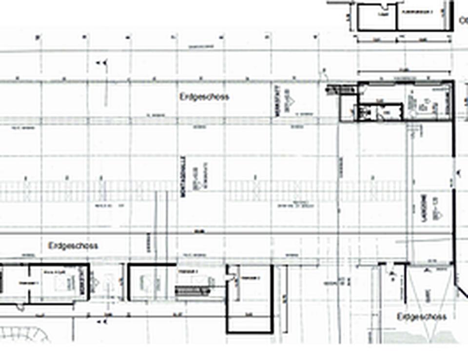 Moderne Industriehalle mit Portalkran, LKW-Rampe und optimaler Anbindung – Bild 9