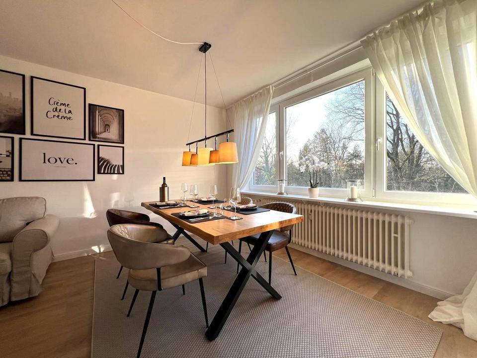 Stilvolle, möblierte 3-Zimmer-Wohnung in Hamburg-Poppenbüttel – Bild 2