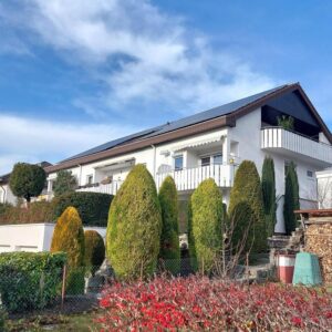 Gelegenheit zum Neuanfang! 2-Zimmer teilmöbliert, großer Balkon und Garage - Provisionsfrei!