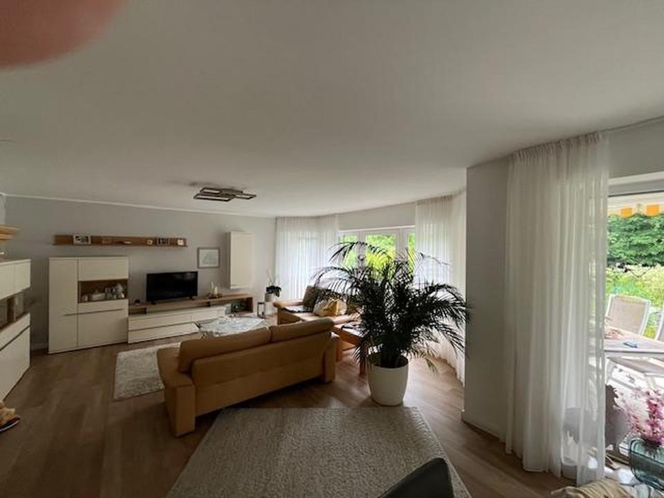 *Provisionsfrei* Attraktive-4 Zimmer Komfort-Wohnung – Bild 3