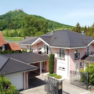 Elegante Villa mit Burgblick in ruhiger, beliebter Lage! Einmalige Chance!