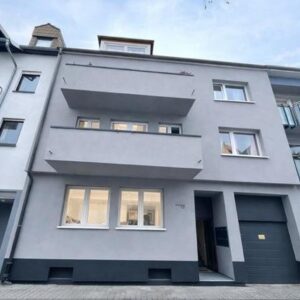 #Studentenhaus # 14 Zimmer #kernsaniert #5,7% Rendite #Top Mieterstruktur # gefragte Lage