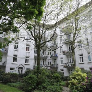 3 Zi. Altbau Eimsbüttel, modernisiert, hohe Decken, Holz-Dielen, Stuck, ca. 70qm, frei/bezugsfertig