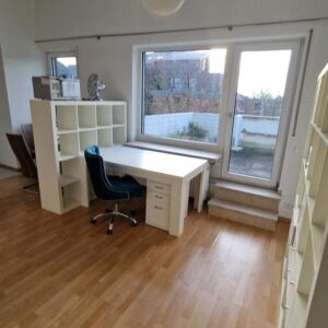 Penthousefeeling - vollmöbliertes 2-Zi-Appartment mit großer Dachterrasse sofort frei!