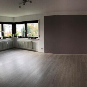 Schöne, helle - unvermietete - 3,5 Zimmerwohnung (87,5 qm) mit Südbalkon