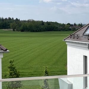 2 1/2 Zimmer Maisonette mit niedrigen Nebenkosten im Würmtal und 2 Dachterrassen