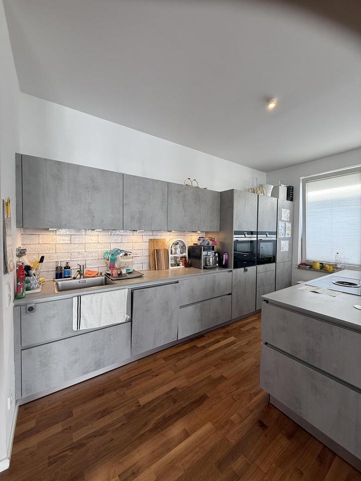 Charmante Wohnung im Schmargendorf BJ 2016 Gäste WC Balkon Garderobe Fußbodenheizung TiefgaragenStPl – Bild 8