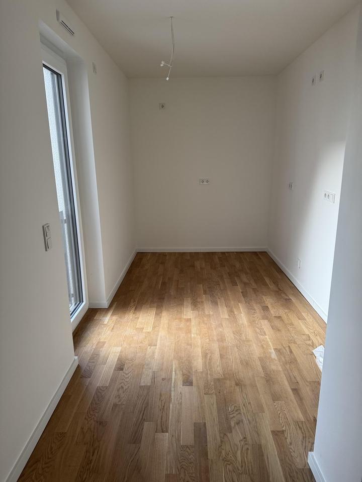 Neubau Erstbezug: 3-Zimmer Wohnung im 2.OG mit Blick ins Grüne – Bild 5