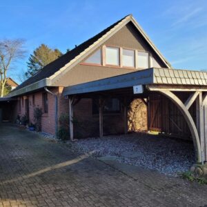 3 Zimmer Dachgeschoß Wohnung mit Balkon in 23715 Hutzfeld von privat – vollständig modernisiert !