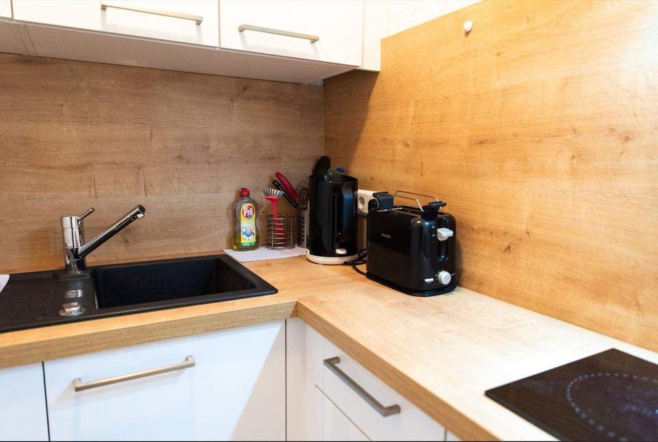 Zentral gelegen, vollmöbilierte 1-Zi Wohnung mit EBK und Balkon in Sindelfingen – Bild 7