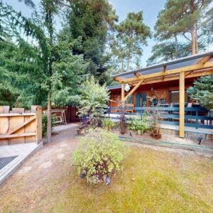 Privater Rückzugsort im Grünen: saniertes Holzhaus mit Top-Ausstattung