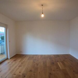 Helle, teil sanierte 3-Zimmer EG ETW mit Westbalkon - Im zeitlosen und modernem Design