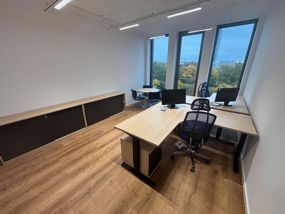 Sonnendurchflutete Panorama-Arbeitsplätze, Einzelbüros & Meetingräume – sofort bezugsfähig am OEZ – Bild 2