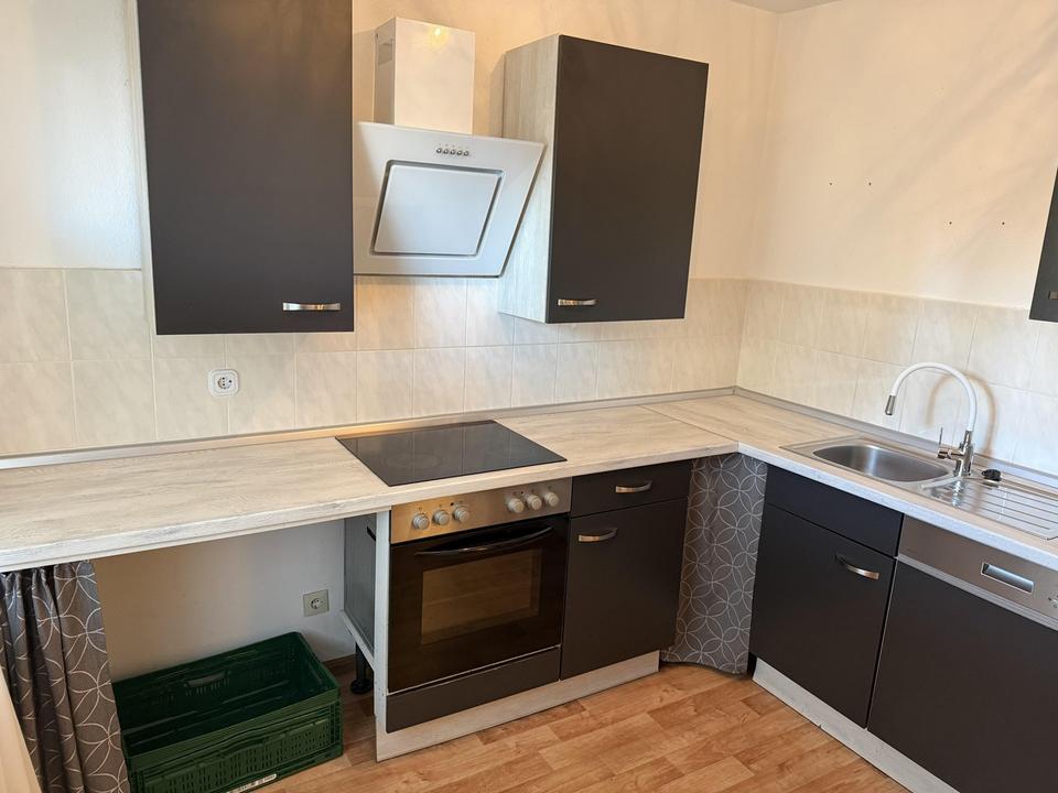 Schöne 3-Zimmer Wohnung mit Einbauküche und Balkon