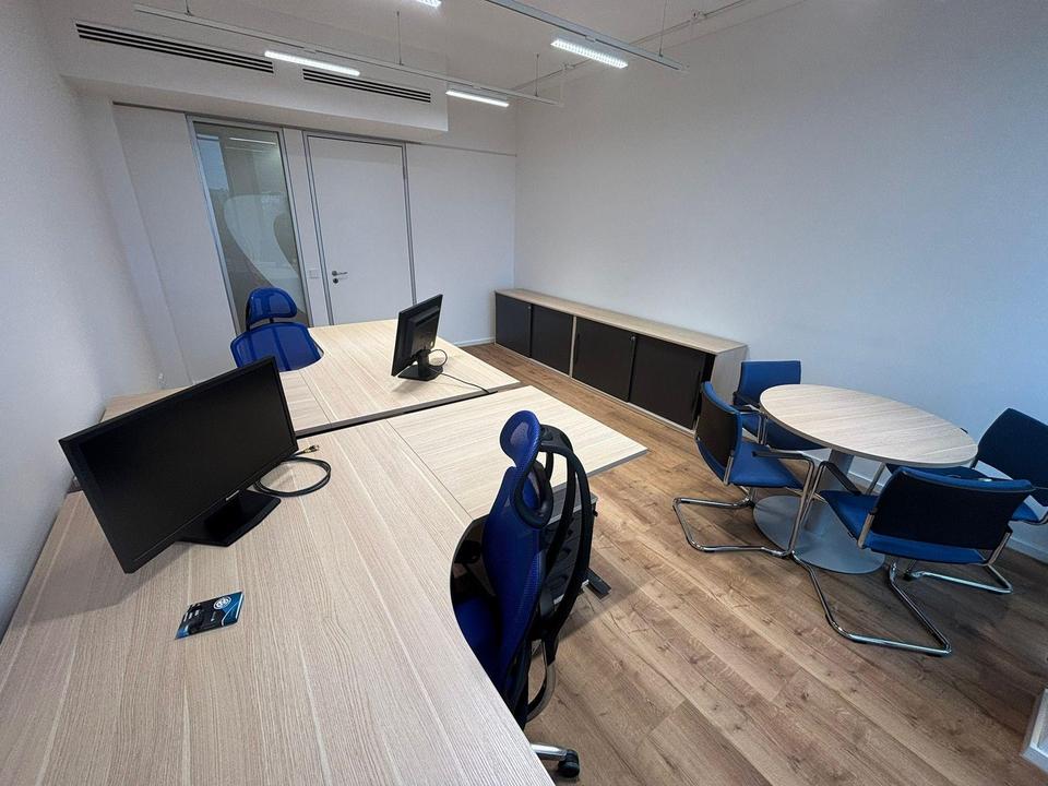 Sonnendurchflutete Panorama-Arbeitsplätze, Einzelbüros & Meetingräume – sofort bezugsfähig am OEZ – Bild 3