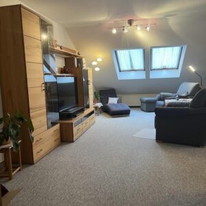 Helle 2-Zimmer Dachgeschosswohnung in Großenseebach mit großem Balkon - BITTE KEINE MAKLERANFRAGEN