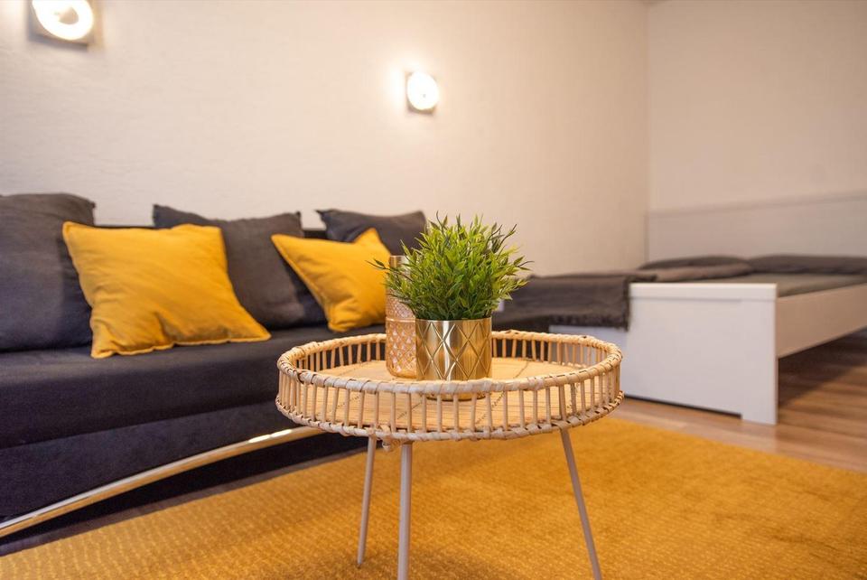 Zentral gelegen, vollmöbilierte 1-Zi Wohnung mit EBK und Balkon in Sindelfingen – Bild 5