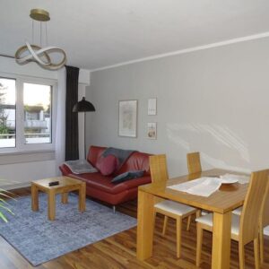 Moderne Möblierte Wohnung – Voll ausgestattet – zentrale Lage – Einziehen & Wohlfühlen!