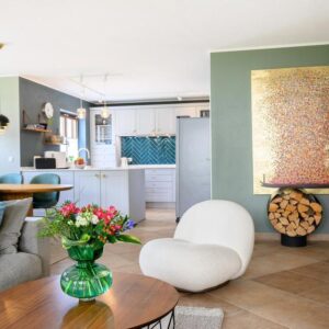 Flexibel nutzbares Mehrfamilienhaus mit 5 neuwertig ausgestatteten (Ferien)Wohnungen