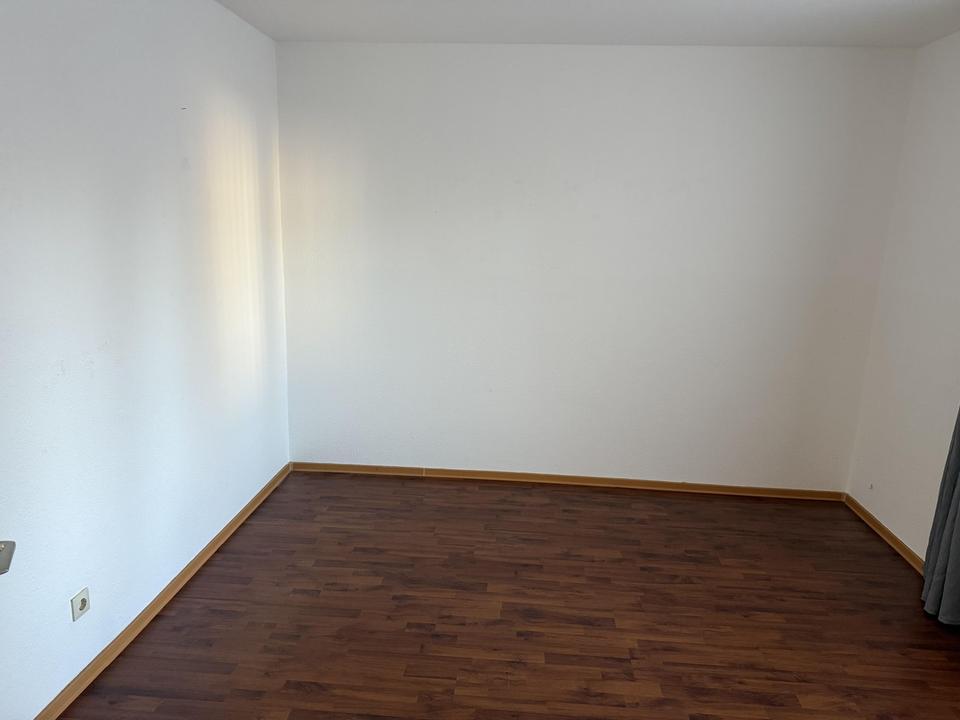 Schöne 3-Zimmer Wohnung mit Einbauküche und Balkon – Bild 7