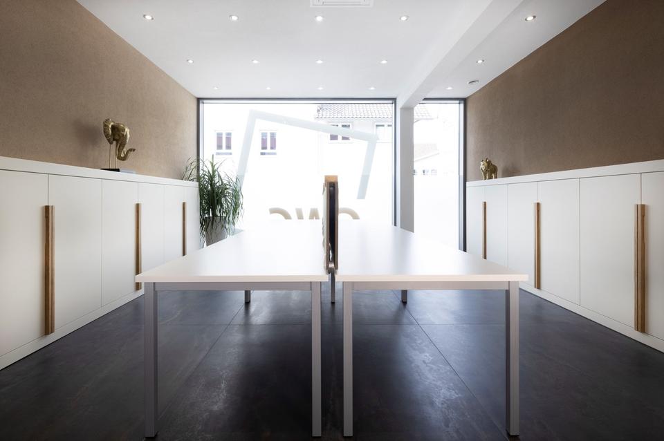 Professionelles Arbeiten in stilvollem Umfeld - Moderne Arbeitsplätze – Bild 8