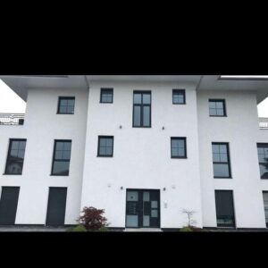 Hochwertige Erdgeschosswohnung in ruhiger Lage mit Terrasse & Garten