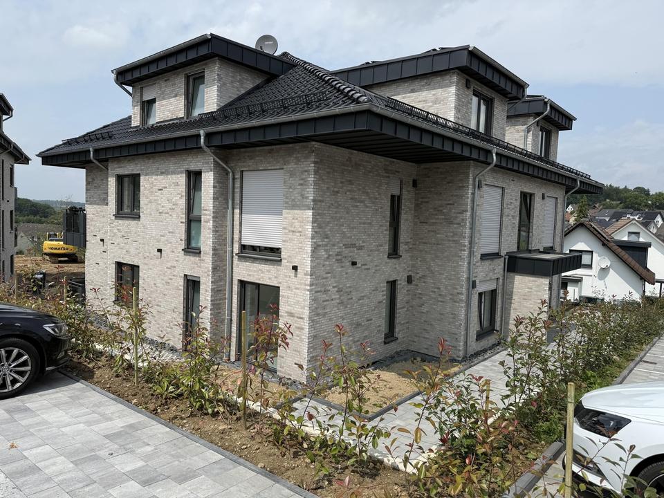 **Zentral, modern, naturnah: Wohnen mit Aussicht !** – Bild 11