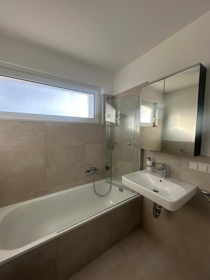 Büro/Praxisfläche ca. 100 qm in Bad Soden kernsaniert, Bahnhofnähe, bis zu 4 KFZ Stellpl. – Bild 10