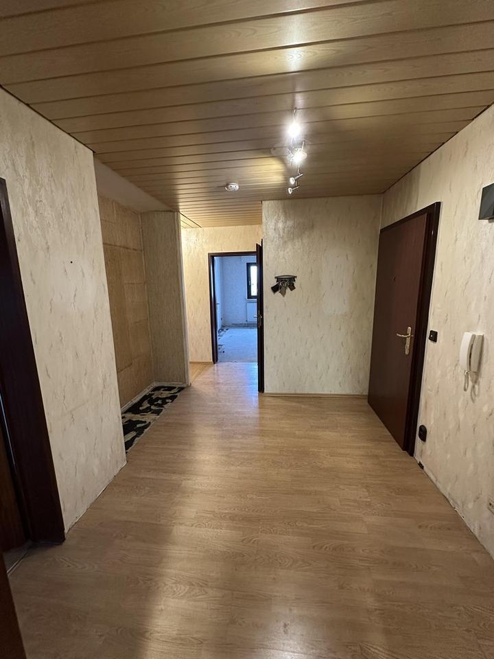 *Provisionsfrei* Helle 3,5-Zimmer-Wohnung - Barrierefrei/Balkon/Garage (Korber Höhe)