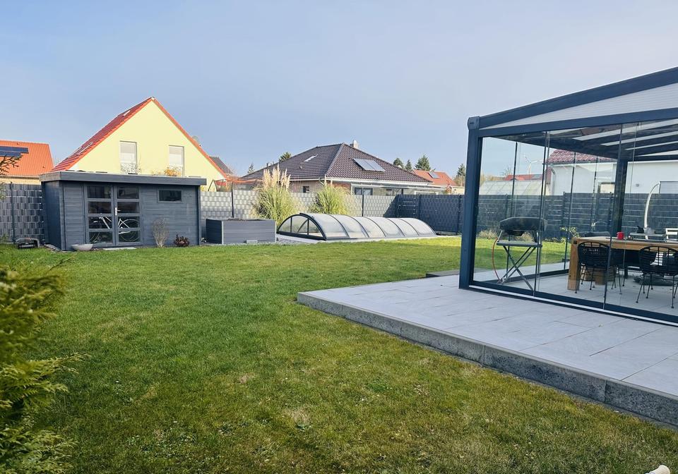 Provisionsfreie Moderne Stadtvilla mit Pool, Wintergarten und Doppelgarage – Bild 5