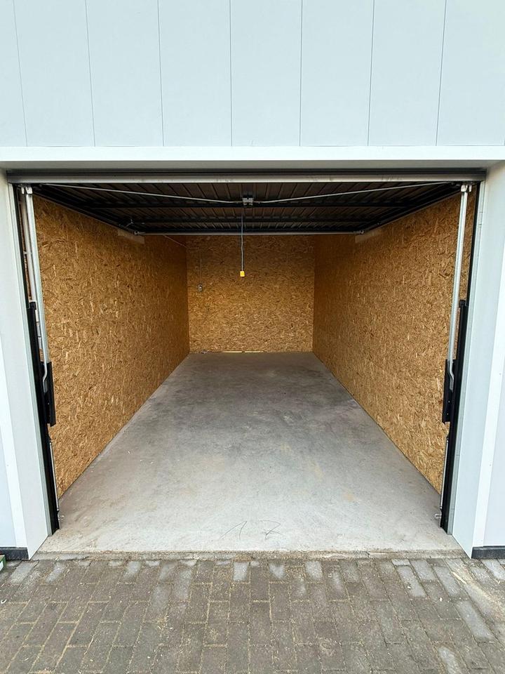 Neubaugaragen inkl Strom und Licht in Halle zu vermieten – Bild 2