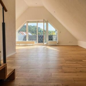 Moderne 4-Zimmer-Maisonette mit offenem Wohnkonzept, Balkon & TG-Stellplatz in Top-Lage