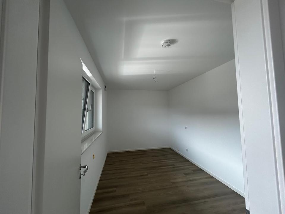 **Erstbezug** Charmante 2-Zimmer-Wohnung mit Balkon – Bild 3