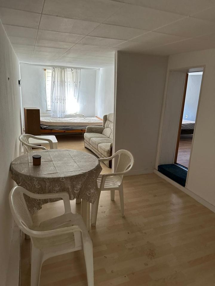 Teilmöblierte 2-Zimmer-Wohnung in historischem Fachwerkhaus in Bad Wildungen zu vermieten