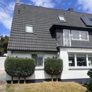 Gemütliche Doppelhaushälfte mit idyllischem Garten in Hamburg-Langenhorn