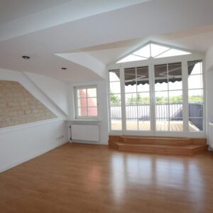 Traumhaft schöne renovierte 3,5 Zimmer-Wohnung mit großer Dachterrasse in Lankwitz (provisionsfrei)