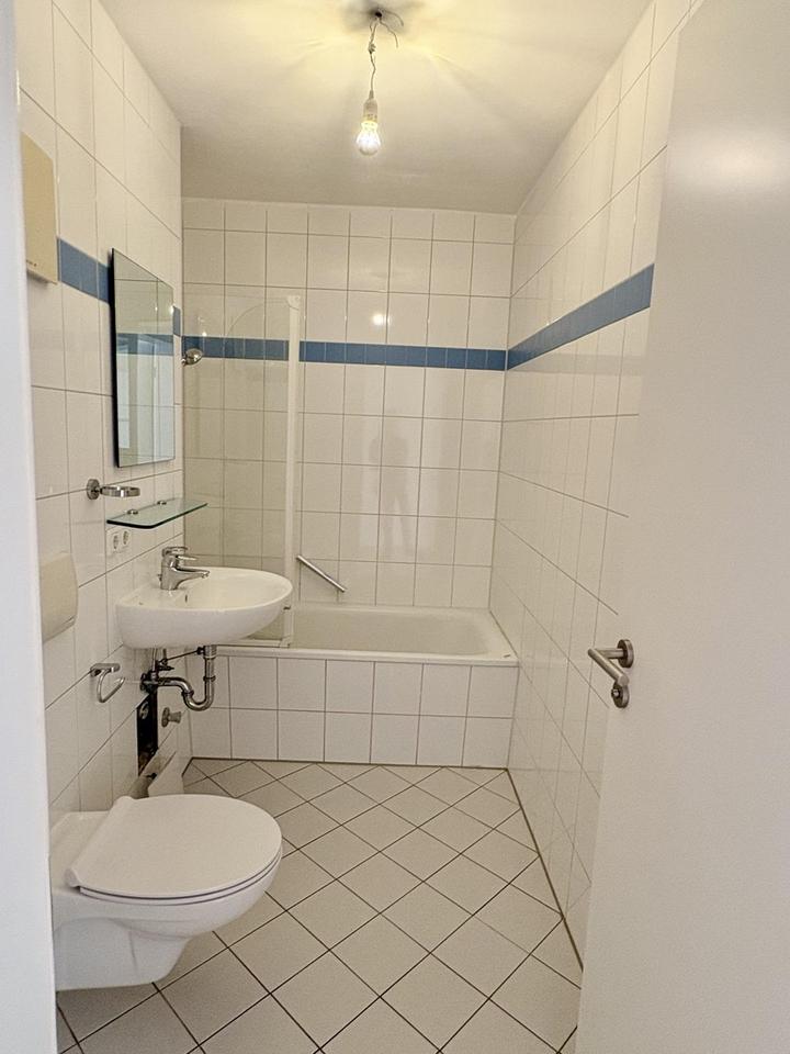 Terrassen 2-Zimmer-Wohnung/möbliert, zentral und ruhig mit Wohlfühlcharakter in Laim – Bild 5