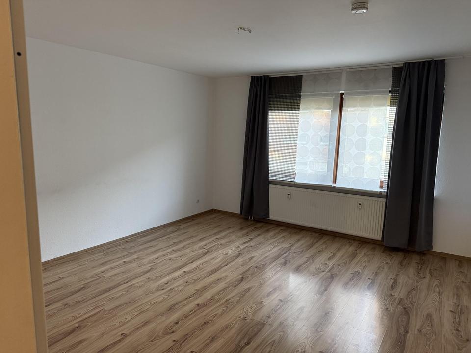 Schöne 3-Zimmer Wohnung mit Einbauküche und Balkon – Bild 15