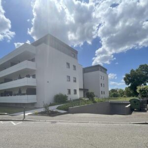 Helle 3-Zimmer-Wohnung mit zwei Balkonen und Tiefgarage – zentrale Lage in Bühl