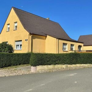 Familienfreundliches Zuhause mit wunderschönem Grundstück