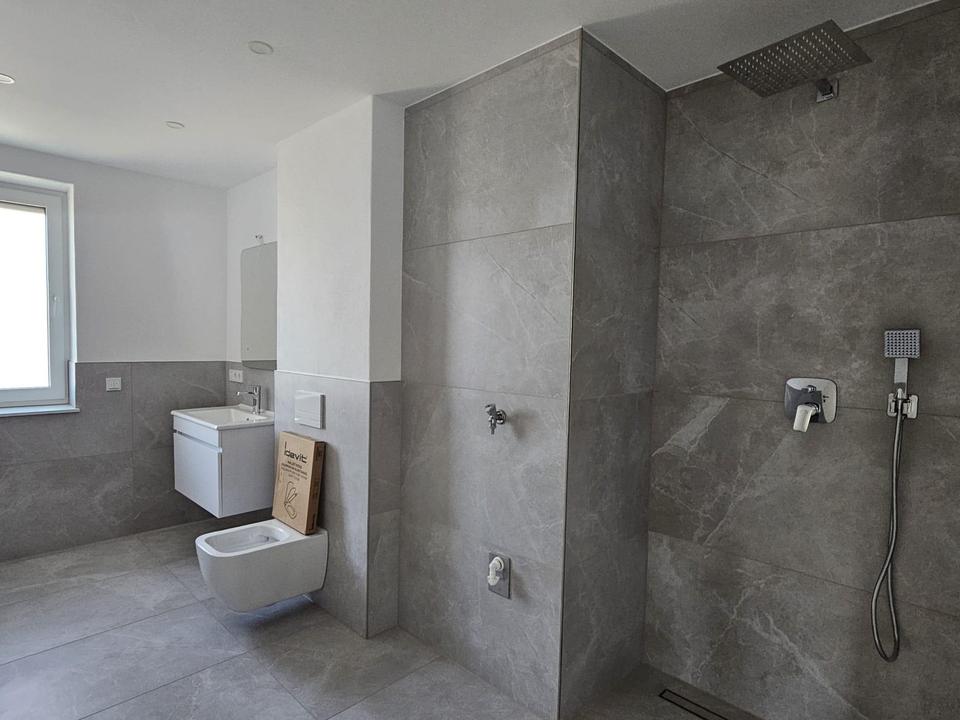 ** Helles Dachgeschoss-Paradies mit Weitblick in die Natur!** – Bild 9