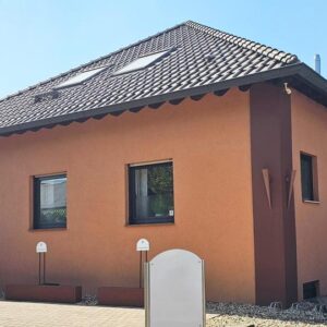 Mediterranes Familienidyll mit Stil - Exklusives Einfamilienhaus mit separatem Bürotrakt