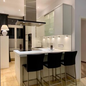 Sie wollen endlich ankommen? Mit grossen Balkon und Traumküche