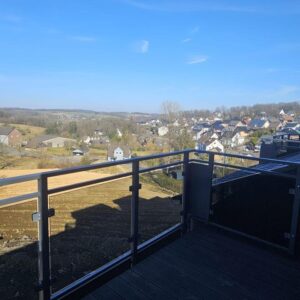 ** Über den Dächern von Waldbröl: Dachgeschosswohnung mit Ausblick!**