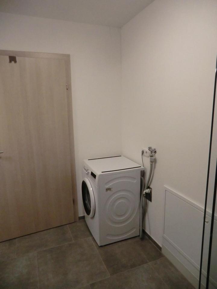 sonnige Wohnung mit großem Balkon / Terrasse – Bild 11