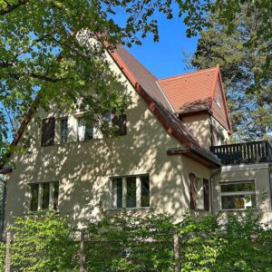 Geräumige - 9 Zimmer "Fraenger" Villa in Potsdam Stern mit tollem Naturgrundstück