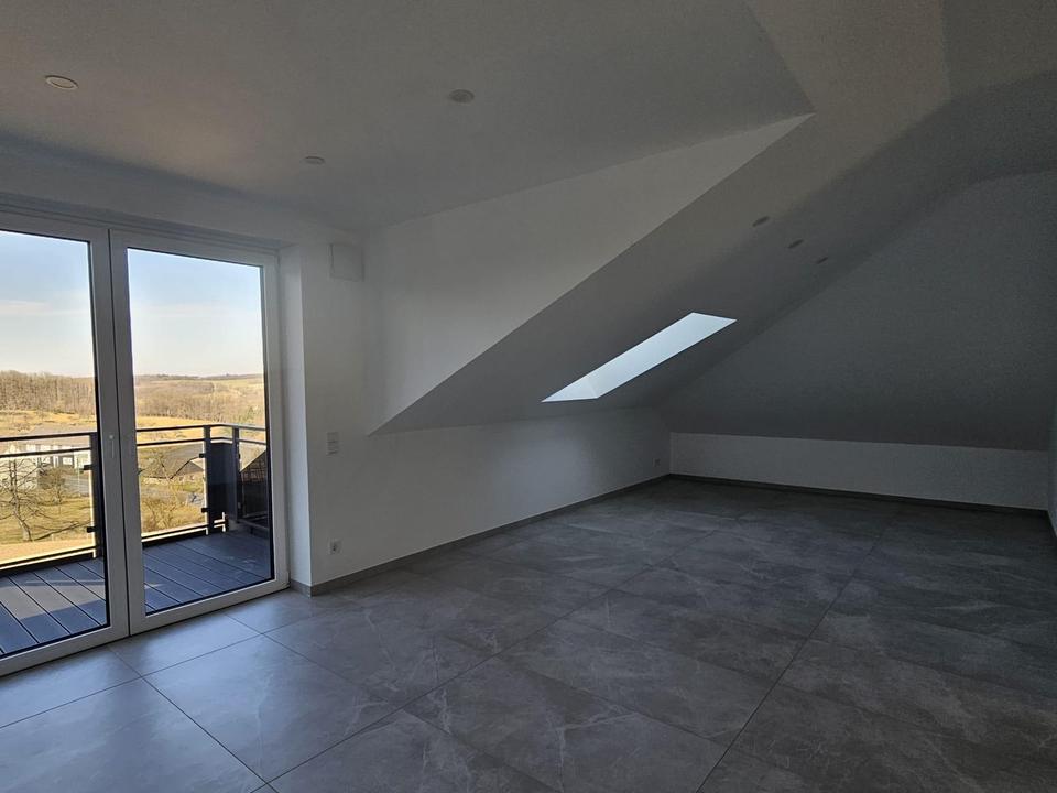 ** Helles Dachgeschoss-Paradies mit Weitblick in die Natur!** – Bild 2