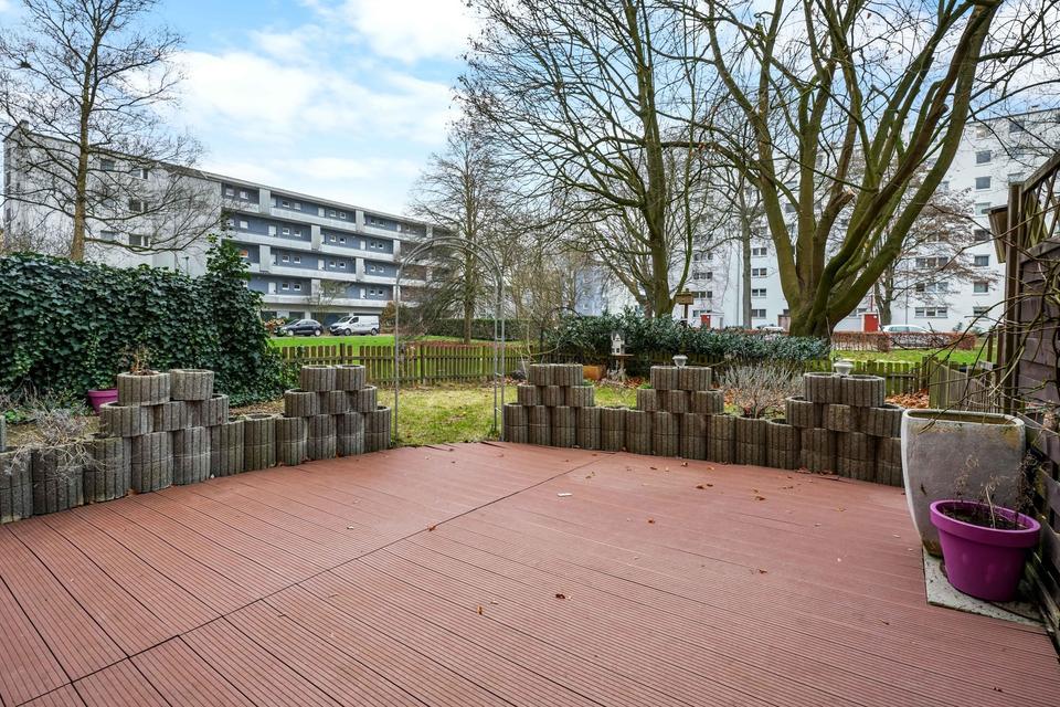 3-Zimmer-Wohnung mit eigenem Garten | kernsaniert | bezugsfertig inkl. Küche – Bild 4