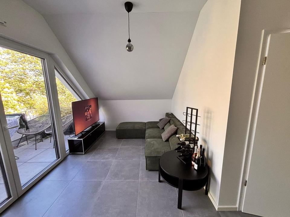 *RESERVIERT*Südstadt, 2,5 Zimmer, Penthouse, Barierrefrei, Neubau* – Bild 4