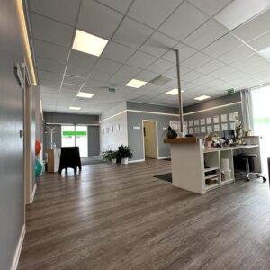 Gewerbefläche für Service oder leichte Produktion im Erdgeschoss – Dietzenbach